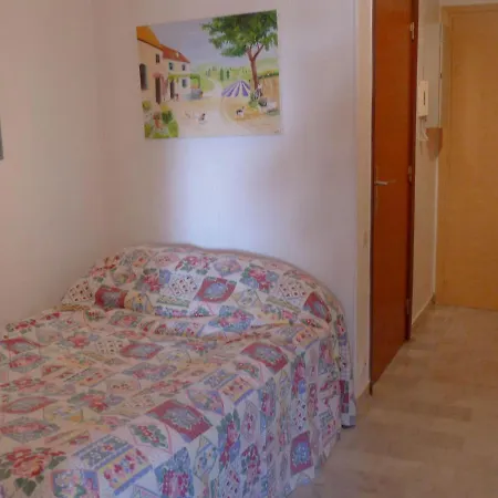 Azur-1 Apartman *